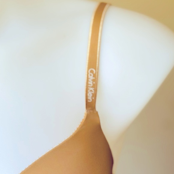 New without tags Calvin Klein bra - Picture 3 of 5